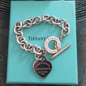 Tiffany & Co. return to Tiffany- pendant bracelet